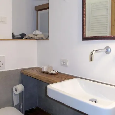 Scala D Oro 510s Apartment *